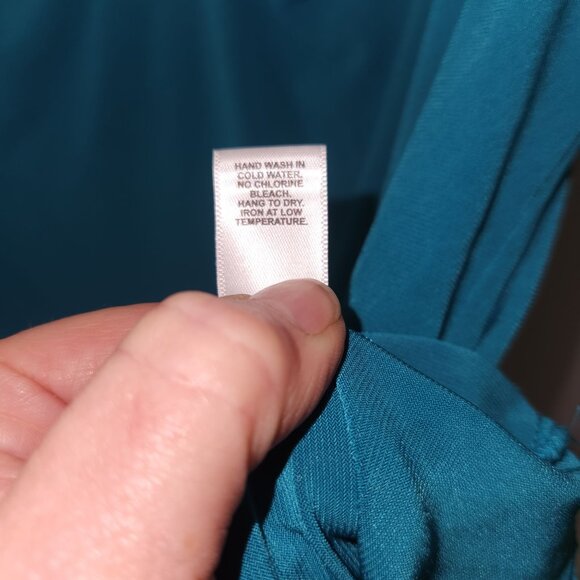 Cato Woman 18/20W Sleeveless Teal Top W/ Ring Detail - Picture 3 of 7